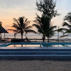 Asante Sana Beach Cottages